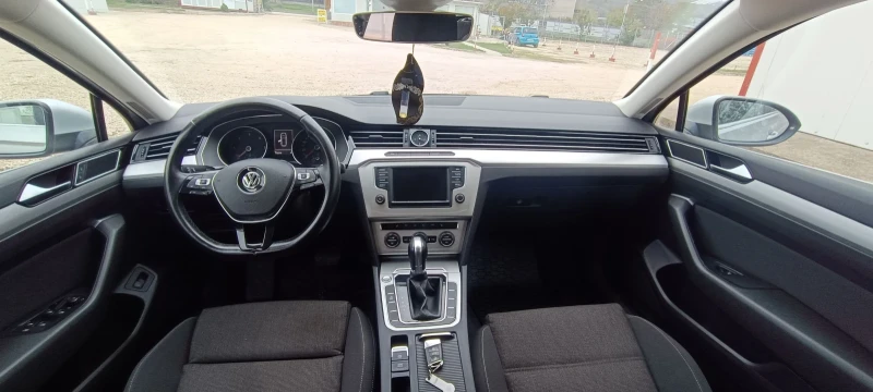 VW Passat B8 2.0 TDI Automatic 150 k.c. 2016 г., снимка 9 - Автомобили и джипове - 52439726