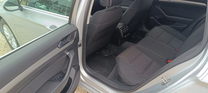 VW Passat B8 2.0 TDI Automatic 150 k.c. 2016 г., снимка 7 - Автомобили и джипове - 52439726