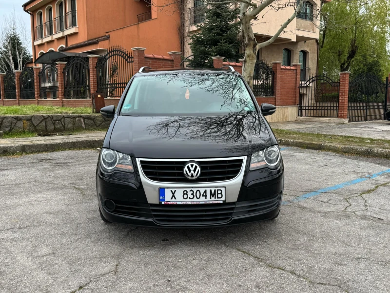 VW Touran 1.9 TDI Freestyle, снимка 2 - Автомобили и джипове - 52874928