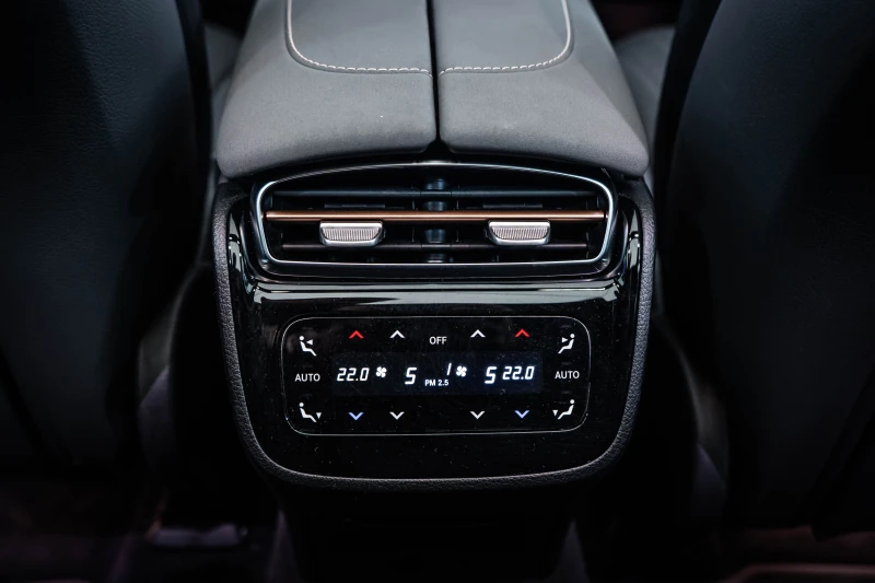 Mercedes-Benz EQS 580 4Matic SUV* Burm* pano, снимка 15 - Автомобили и джипове - 53034552