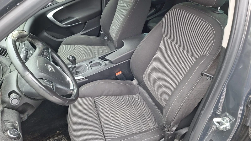 Opel Insignia Седан* 220000км.* , снимка 17 - Автомобили и джипове - 53399200