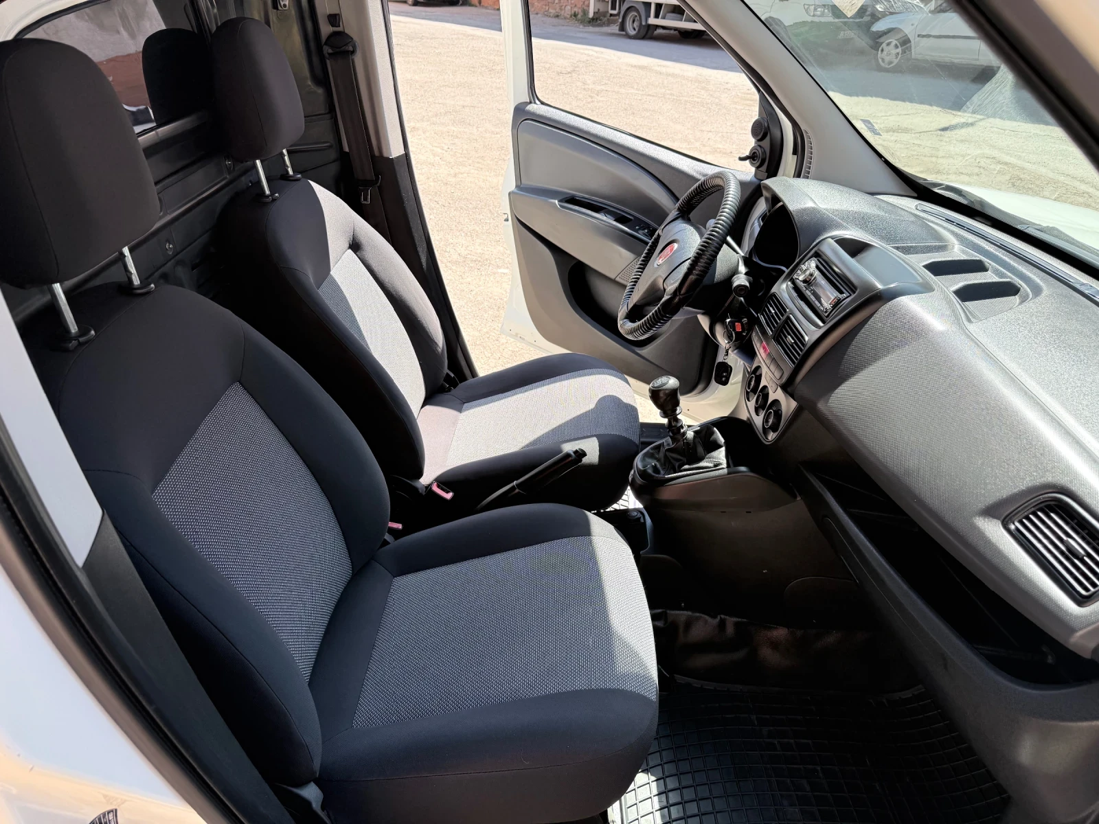 Fiat Doblo Cargo Maxi 1.6 MultiJet II , снимка 12 - Автомобили и джипове - 33394832