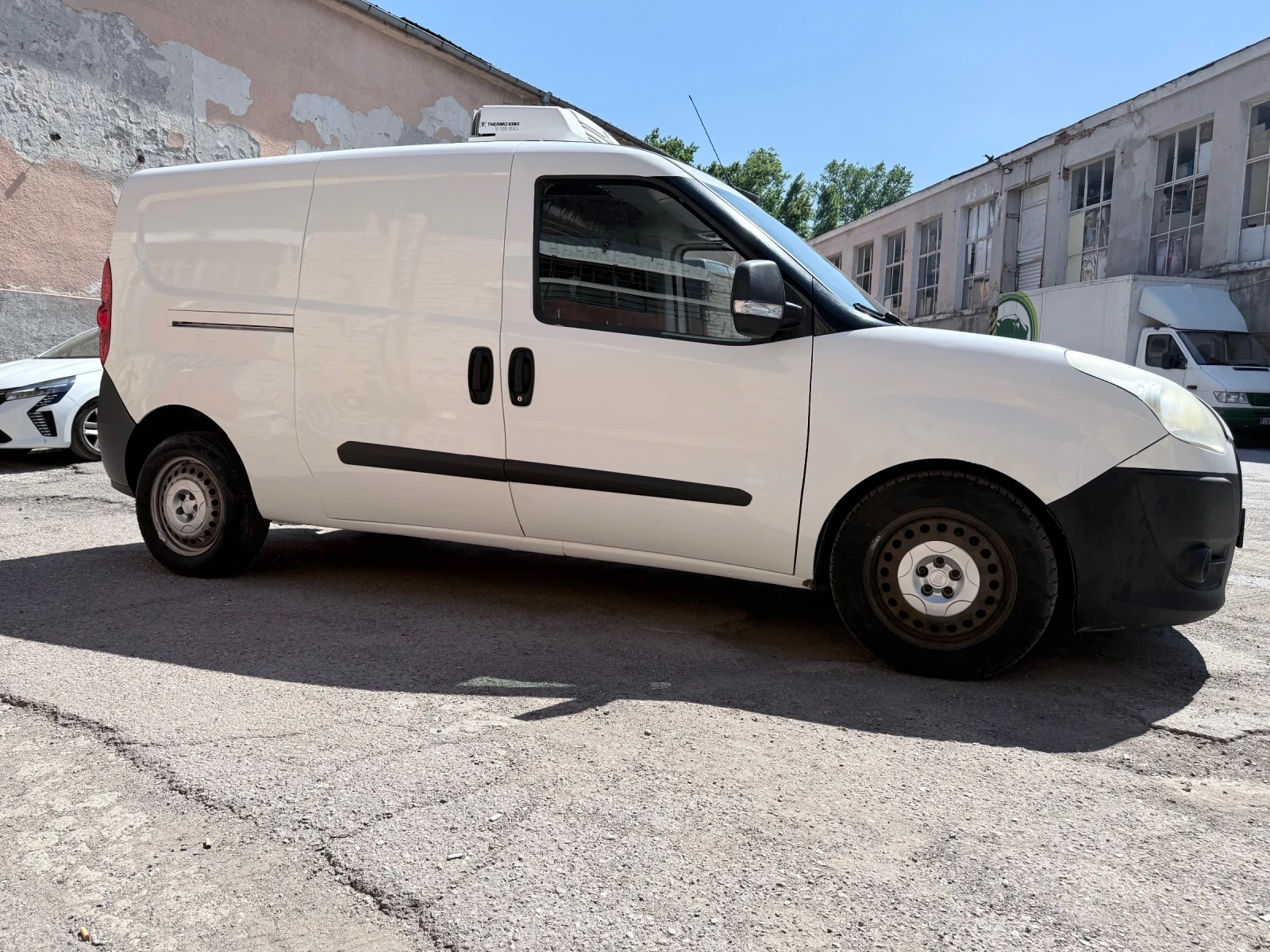 Fiat Doblo Cargo Maxi 1.6 MultiJet II , снимка 4 - Автомобили и джипове - 33394832