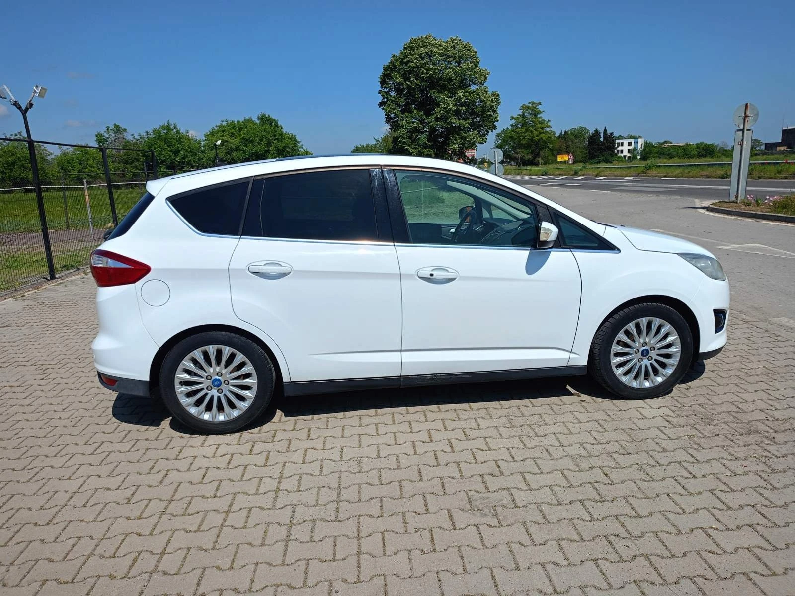 Ford C-max 2.0D - изображение 3