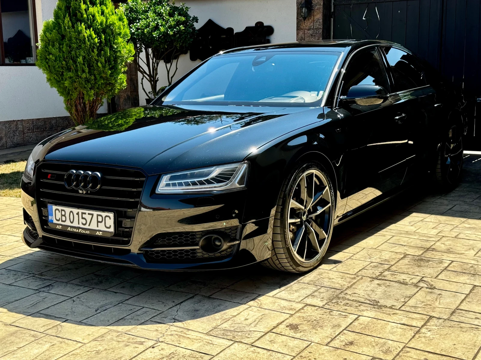 Audi S8 Plus 4.0TFSI* 605hp* S-line* Matrix* Ceramic* ЛИЗИ - изображение 2