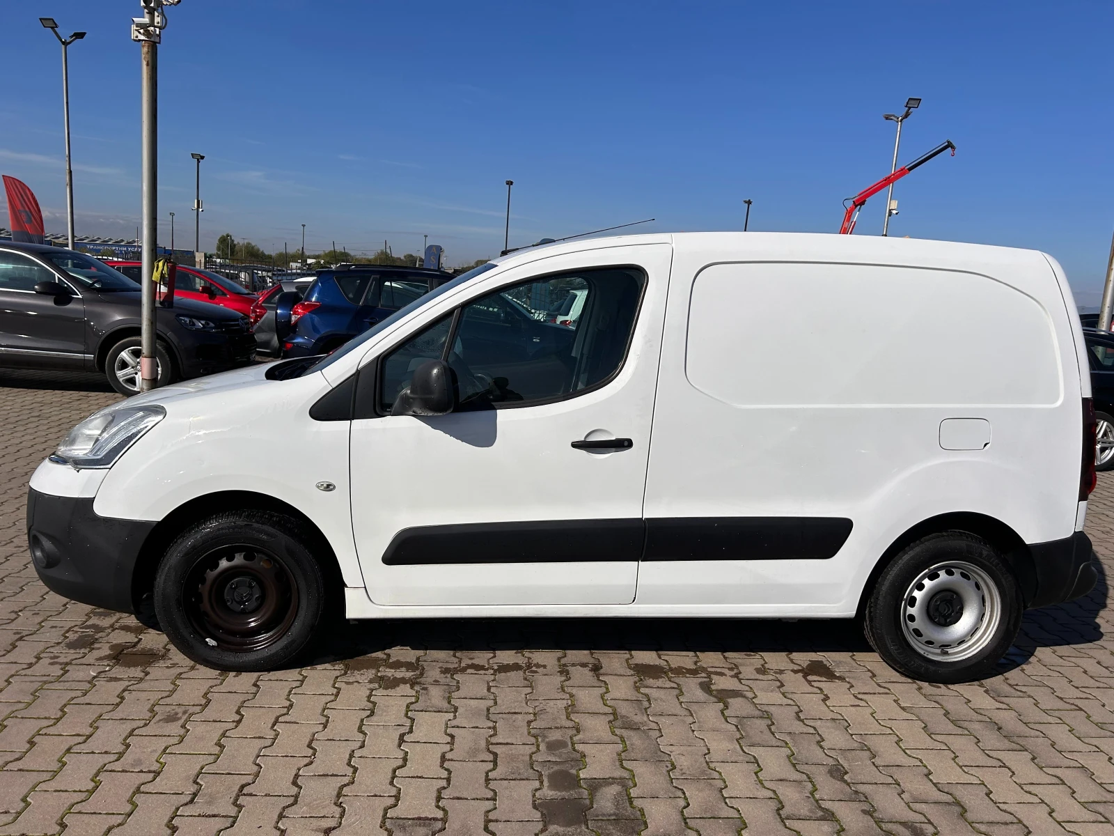 Citroen Berlingo 1.6HDI EURO 5 ЛИЗИНГ - изображение 9