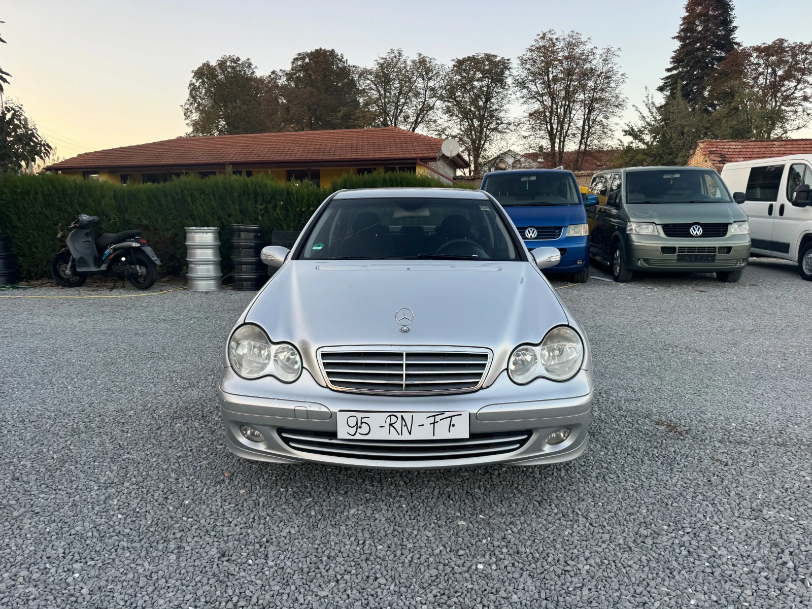 Mercedes-Benz C 200  - изображение 2