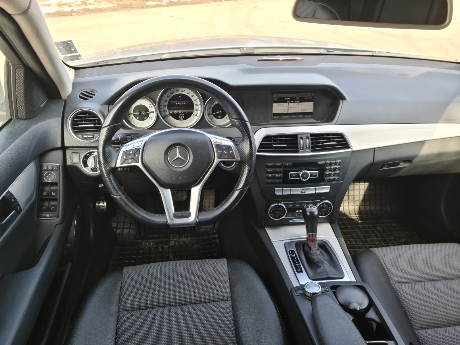 Mercedes-Benz C 200  - изображение 6