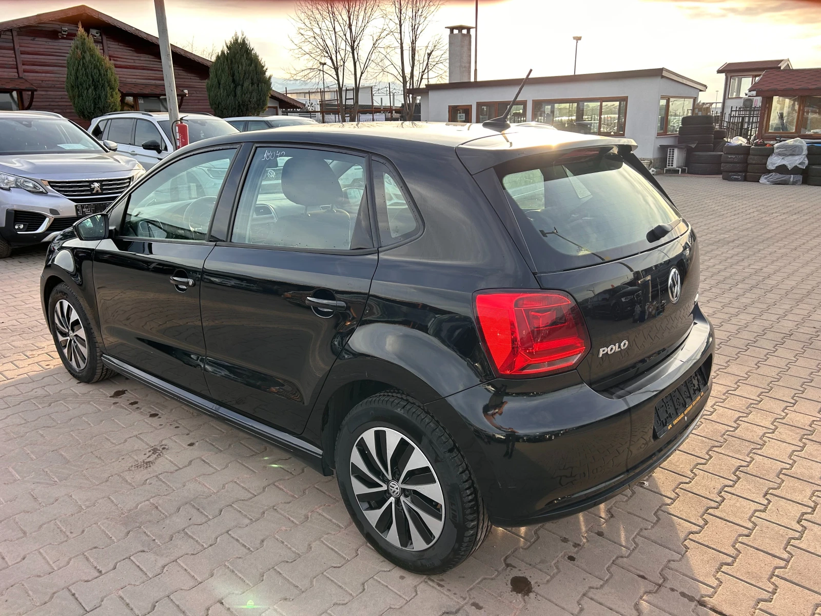 VW Polo 1.4TDI NAVI EURO 6 - изображение 8