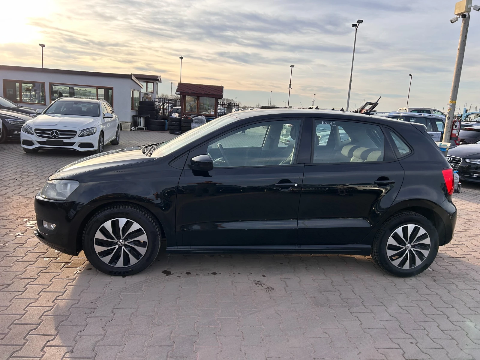 VW Polo 1.4TDI NAVI EURO 6 - изображение 9