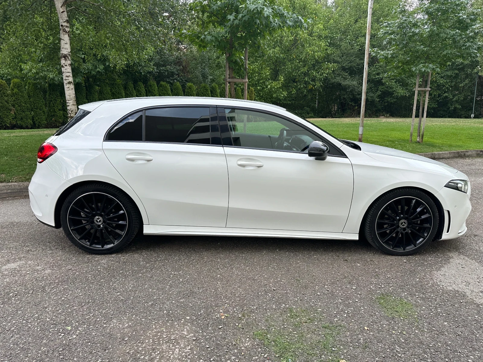 Mercedes-Benz A 180 d / AMG OPTIC  - изображение 8