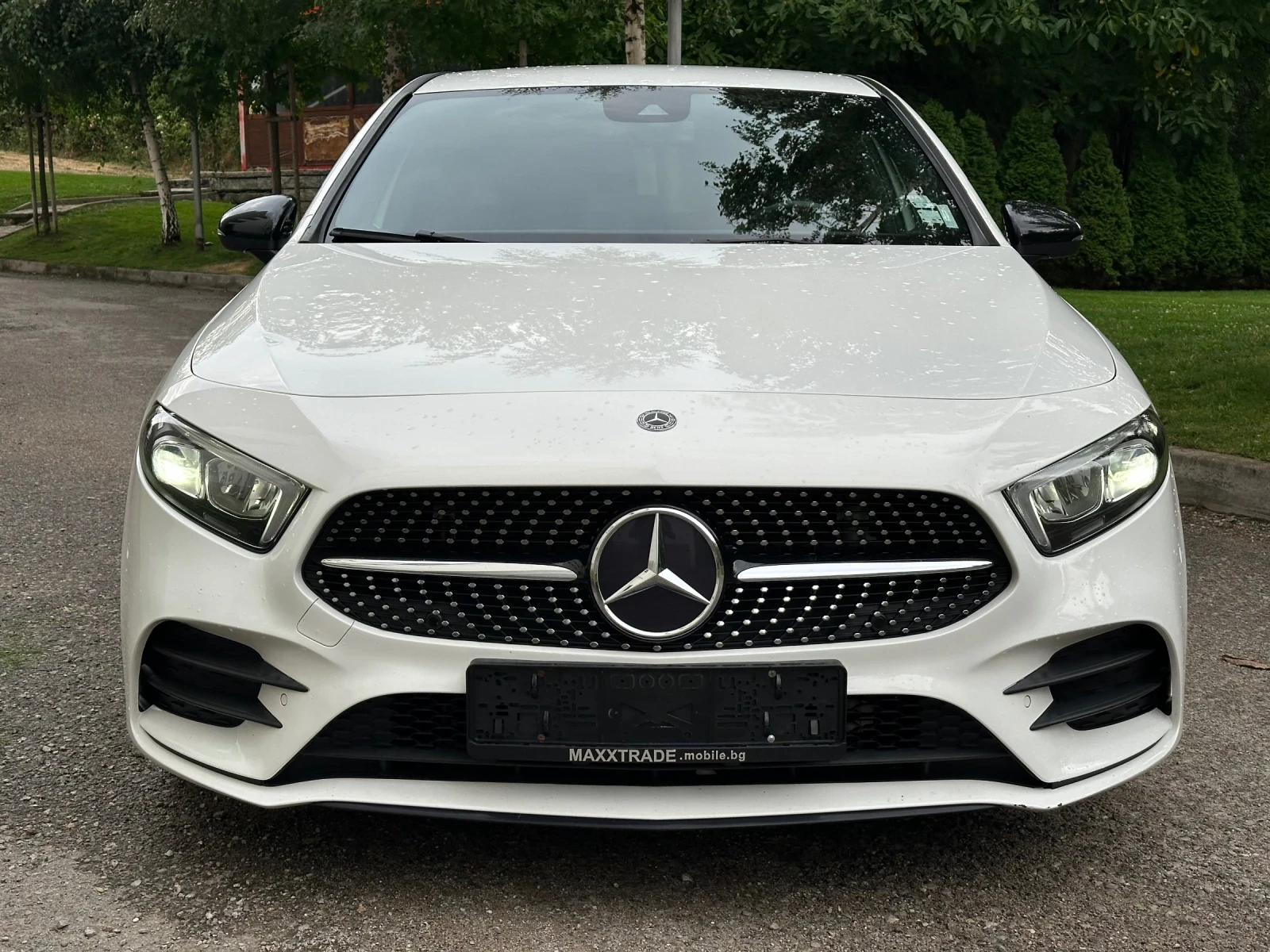 Mercedes-Benz A 180 d / AMG OPTIC  - изображение 2