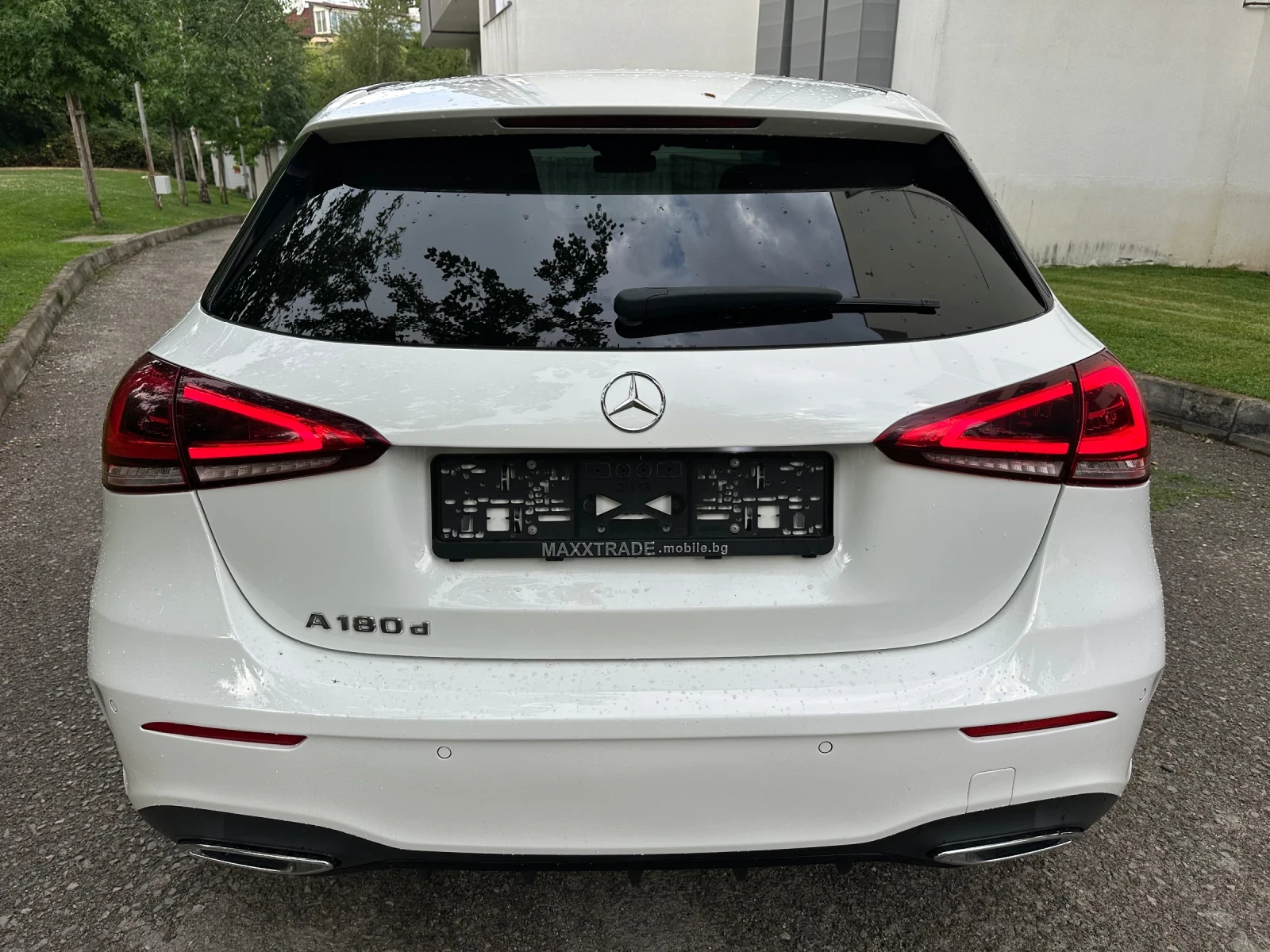 Mercedes-Benz A 180 d / AMG OPTIC  - изображение 6