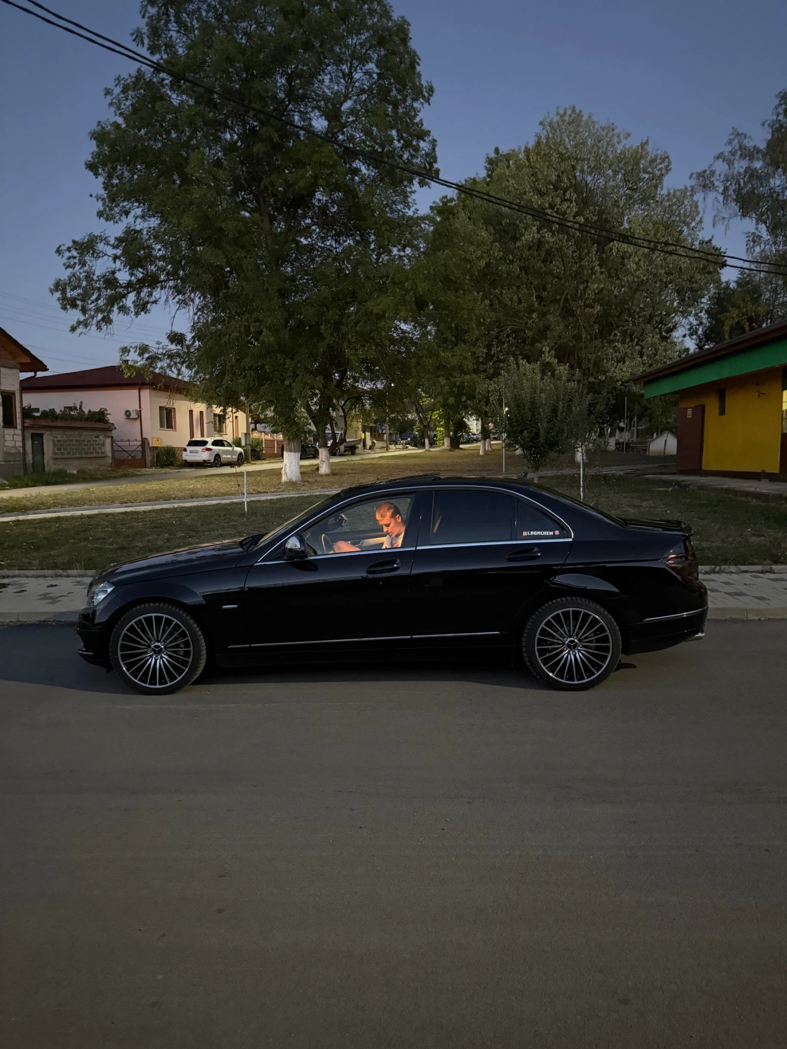 Mercedes-Benz C 220  - изображение 3