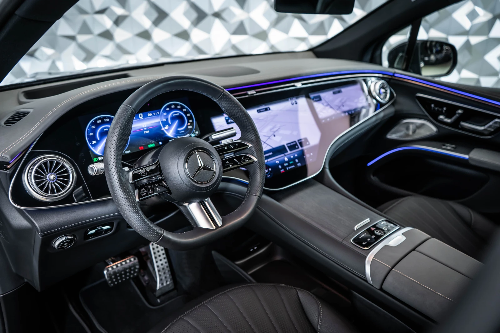 Mercedes-Benz EQS 580 4Matic SUV* Burm* pano - изображение 8