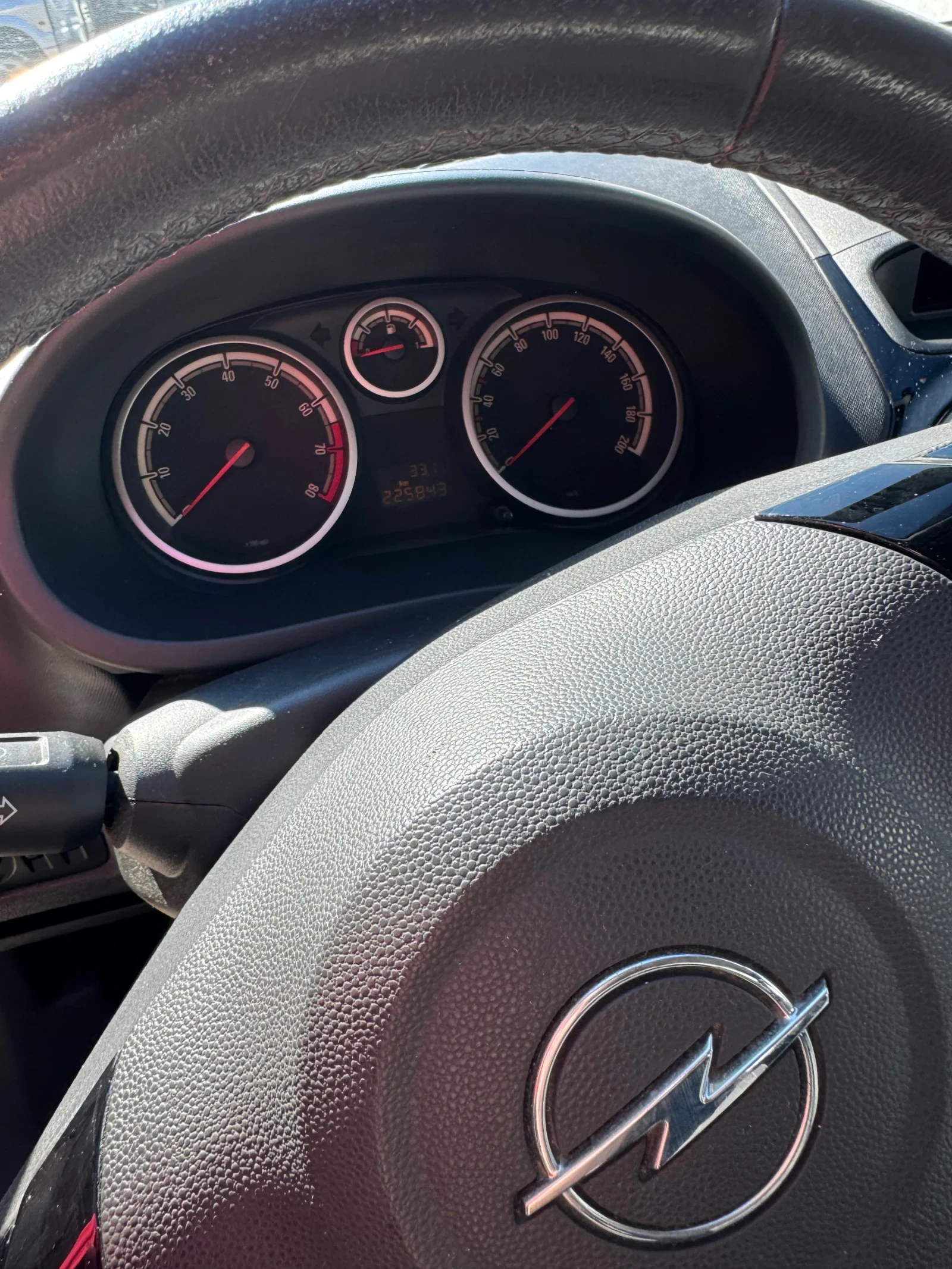 Opel Corsa 1.2 2014, снимка 8 - Автомобили и джипове - 53712726