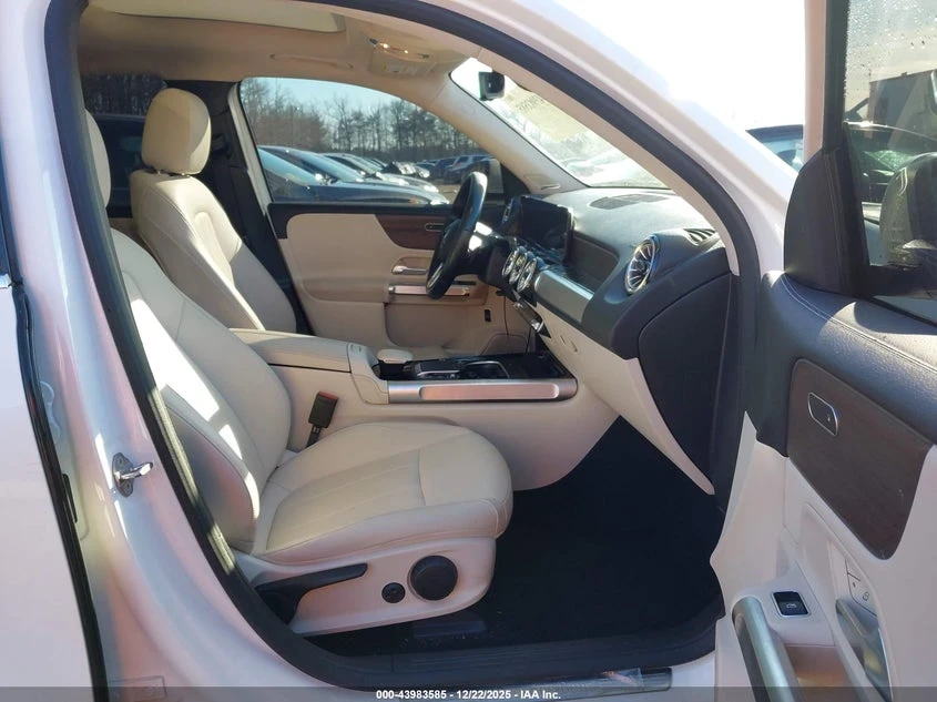 Mercedes-Benz EQB SUV 4MATIC | ЦЕНА ДО БЪЛГАРИЯ | , снимка 5 - Автомобили и джипове - 53813308