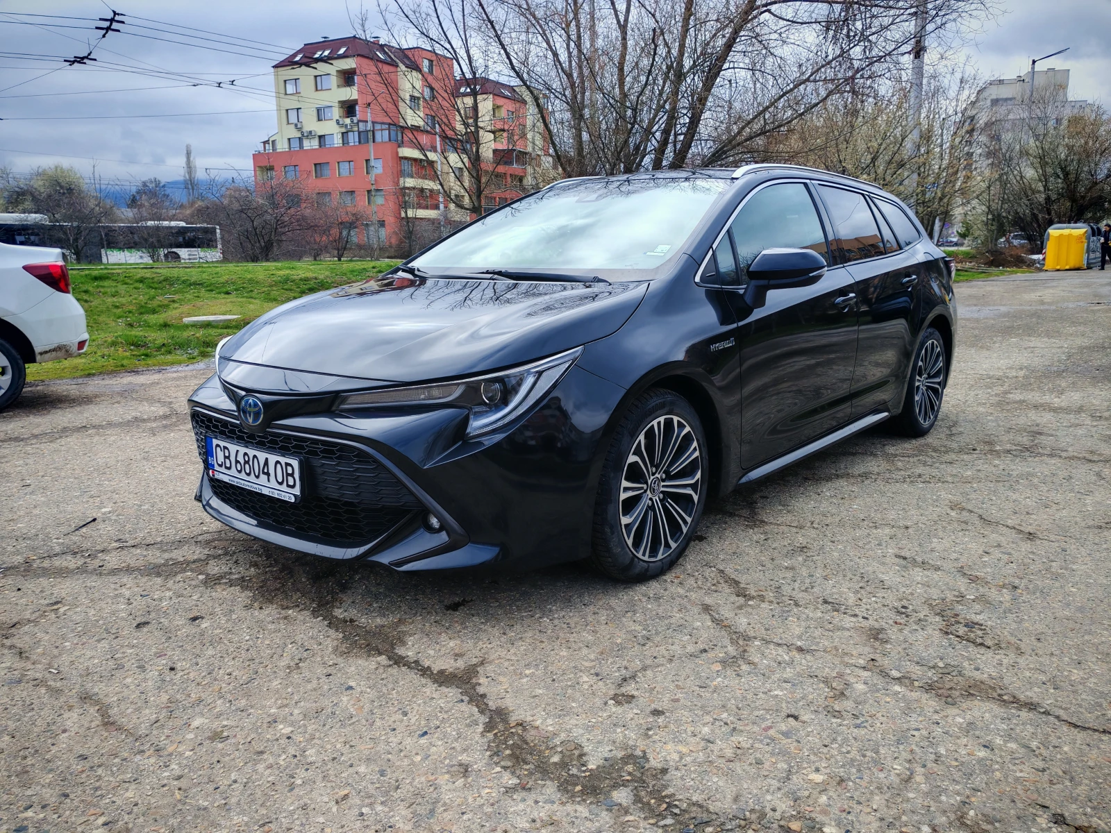 Toyota Corolla TS 2.0 HYBRID ГАРАНЦИЯ | Auto.bg — изображение 1