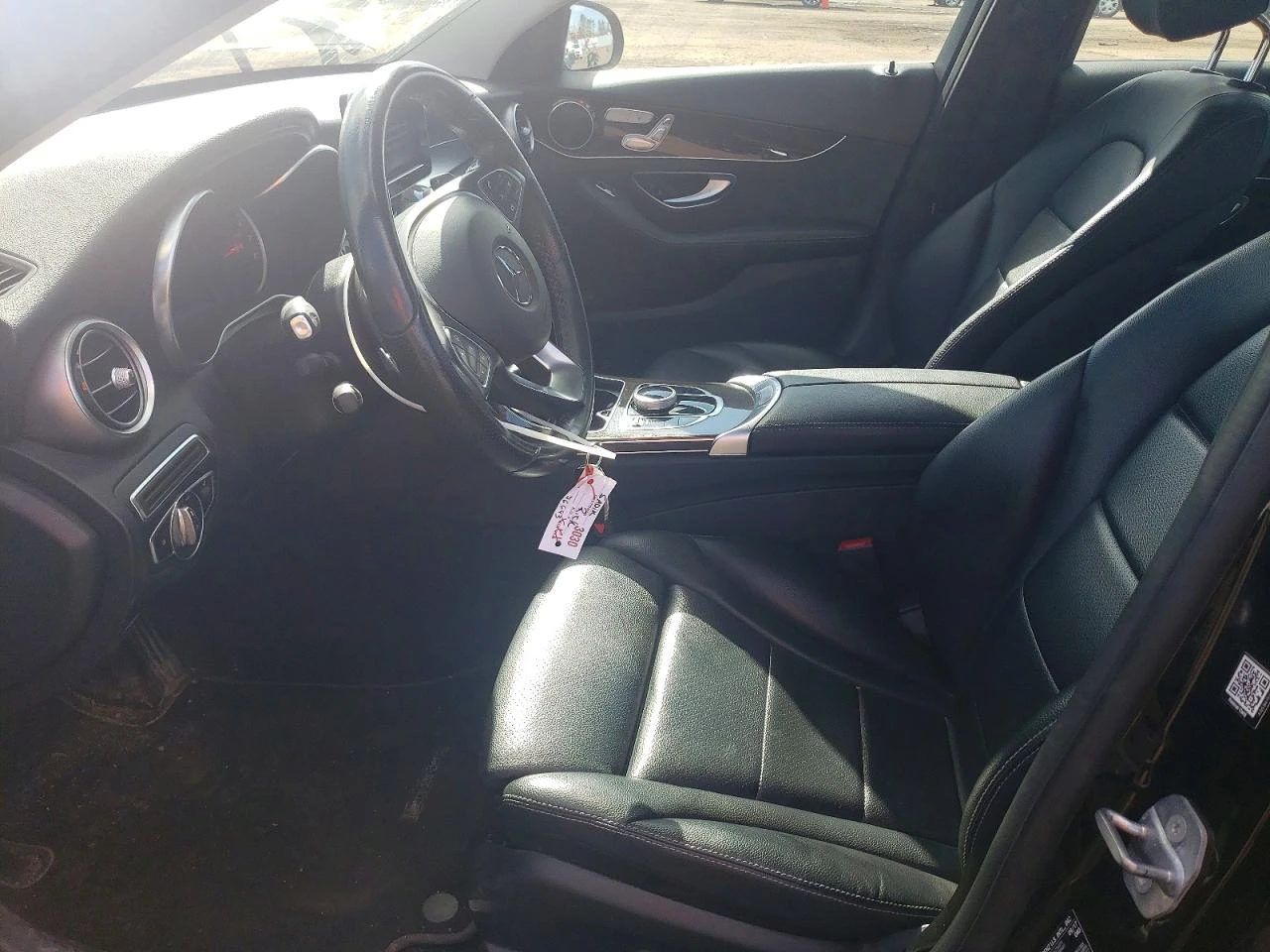 Mercedes-Benz C 300 4MATIC, снимка 7 - Автомобили и джипове - 54156596