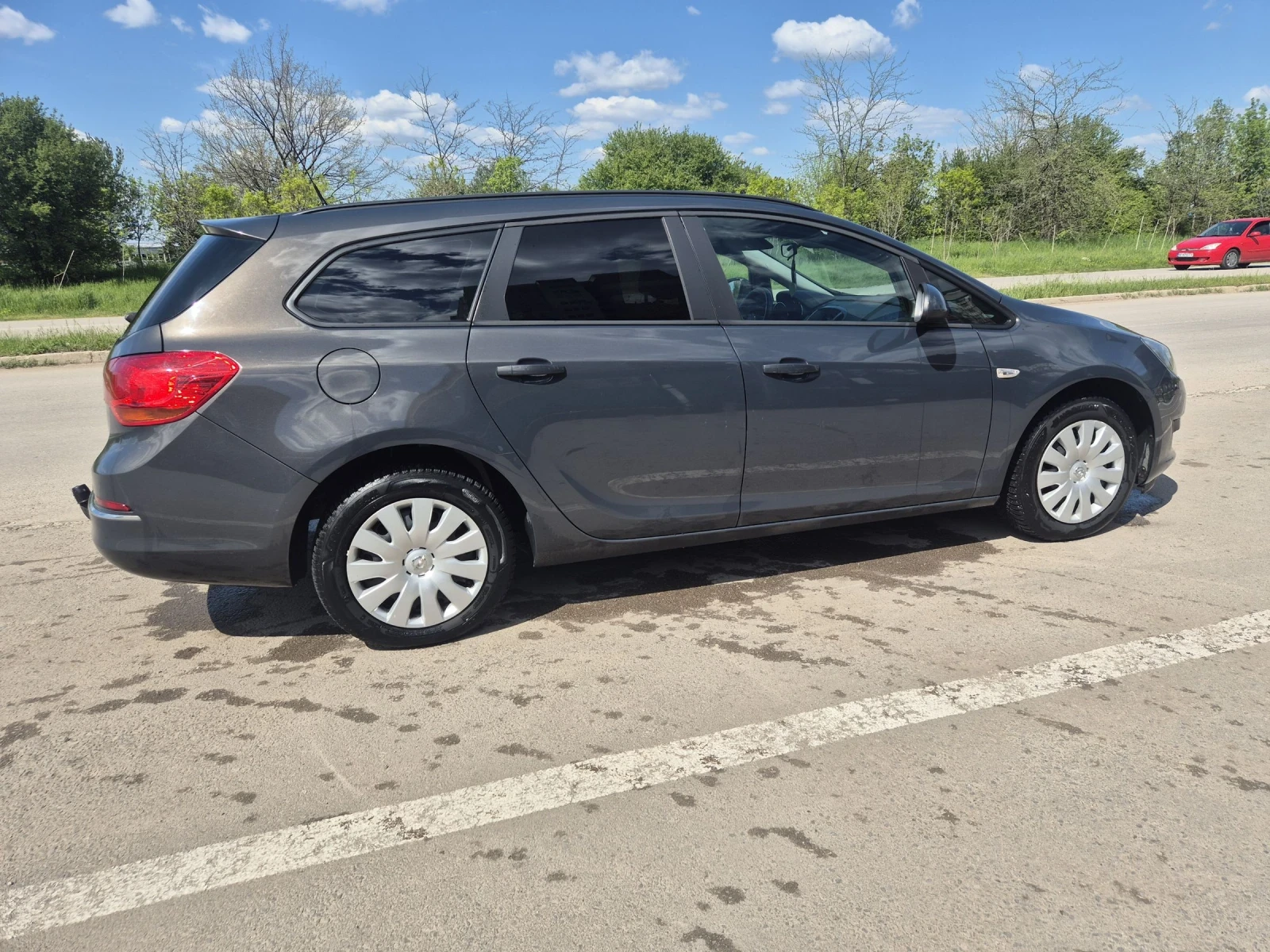 Opel Astra 1.6CDTI, снимка 3 - Автомобили и джипове - 54310924