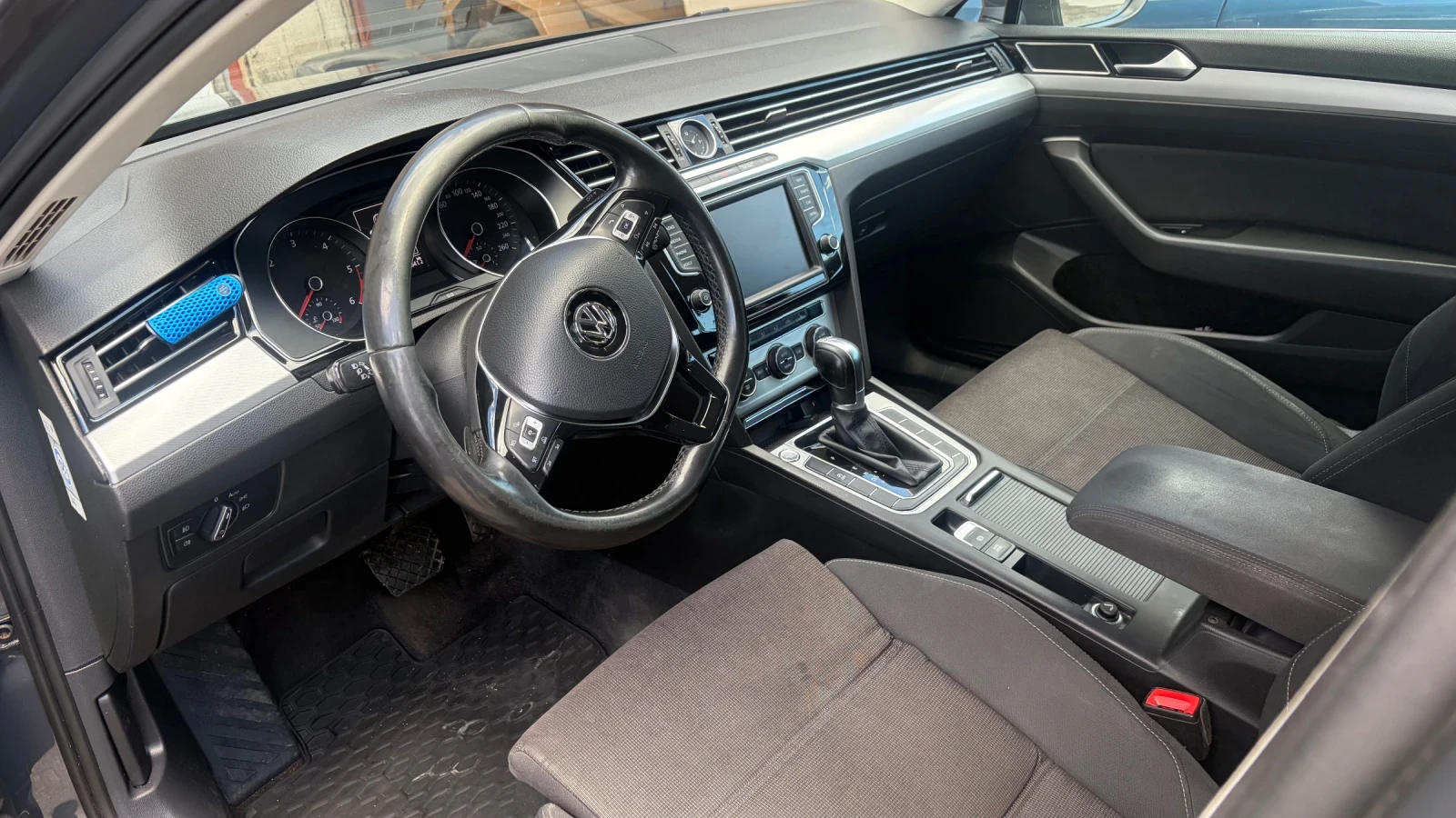 VW Passat B8 2.0 TDI, снимка 6 - Автомобили и джипове - 54711205