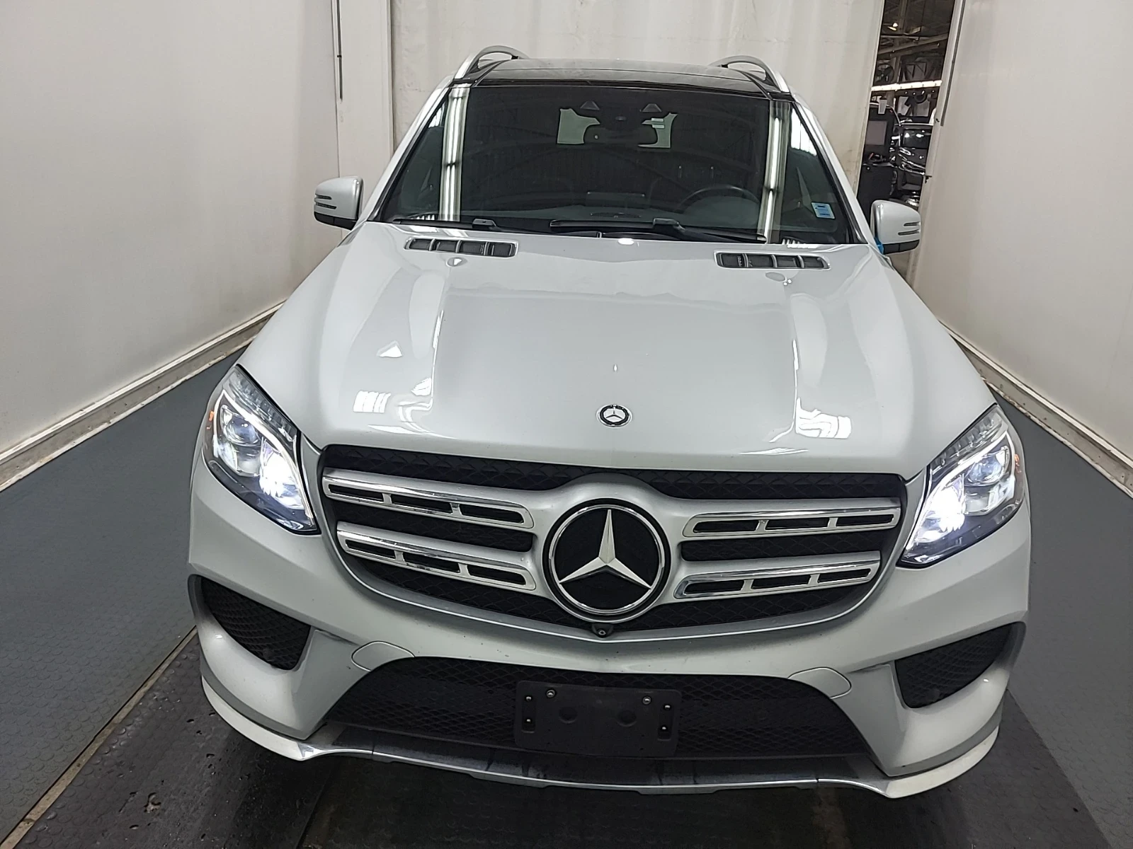 Mercedes-Benz GLS 450 AMG * V6 * BLIND SPOT * 7 МЕСТЕН * CARFAX * , снимка 2 - Автомобили и джипове - 55058274