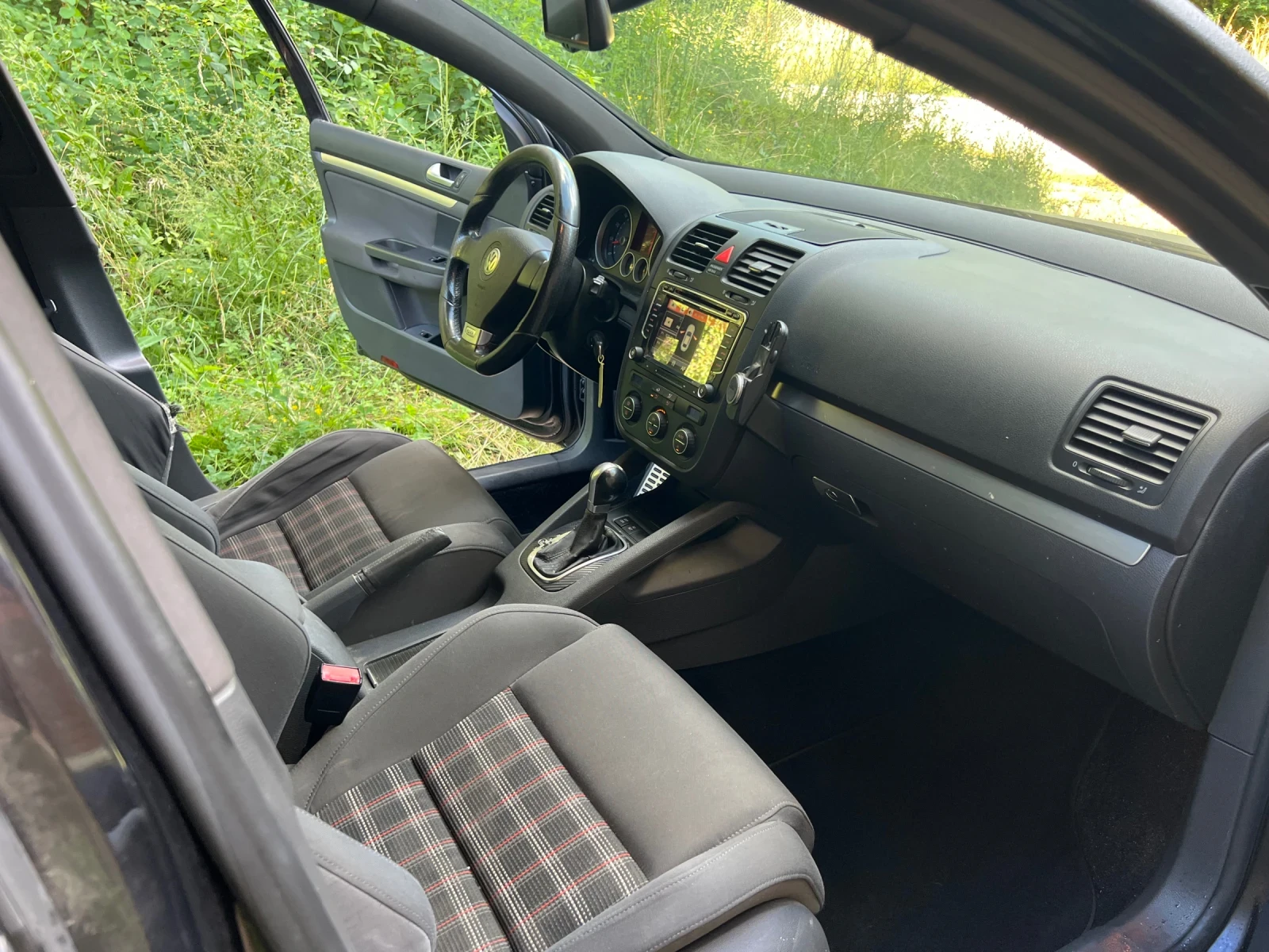 VW Golf 5 GTI AUTOMATIK, снимка 10 - Автомобили и джипове - 55166545