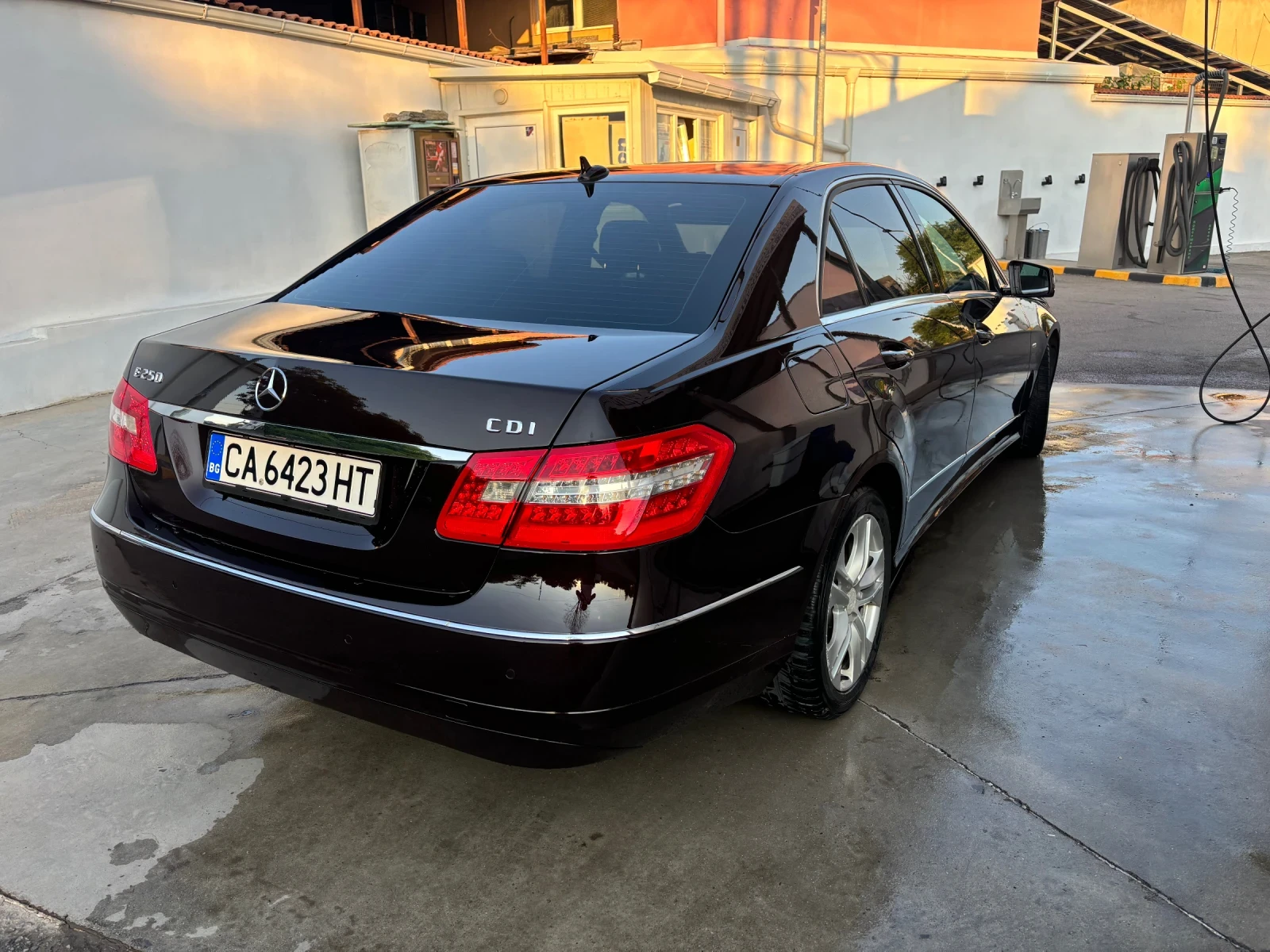 Mercedes-Benz E 250, снимка 4 - Автомобили и джипове - 55695051