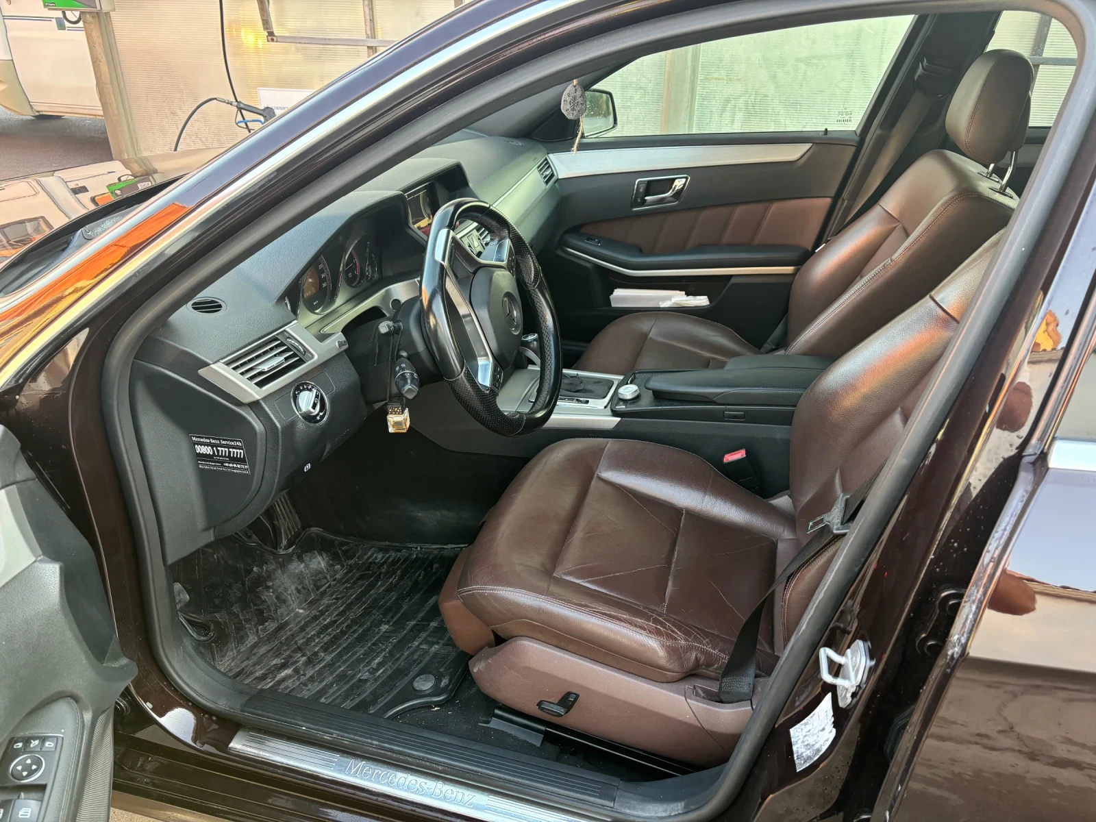 Mercedes-Benz E 250, снимка 8 - Автомобили и джипове - 55695051