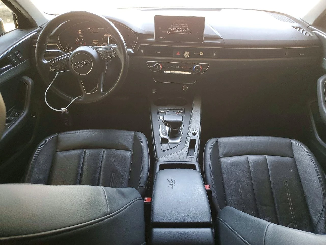 Audi A4 2.0l Ultra Premium, снимка 8 - Автомобили и джипове - 56348705