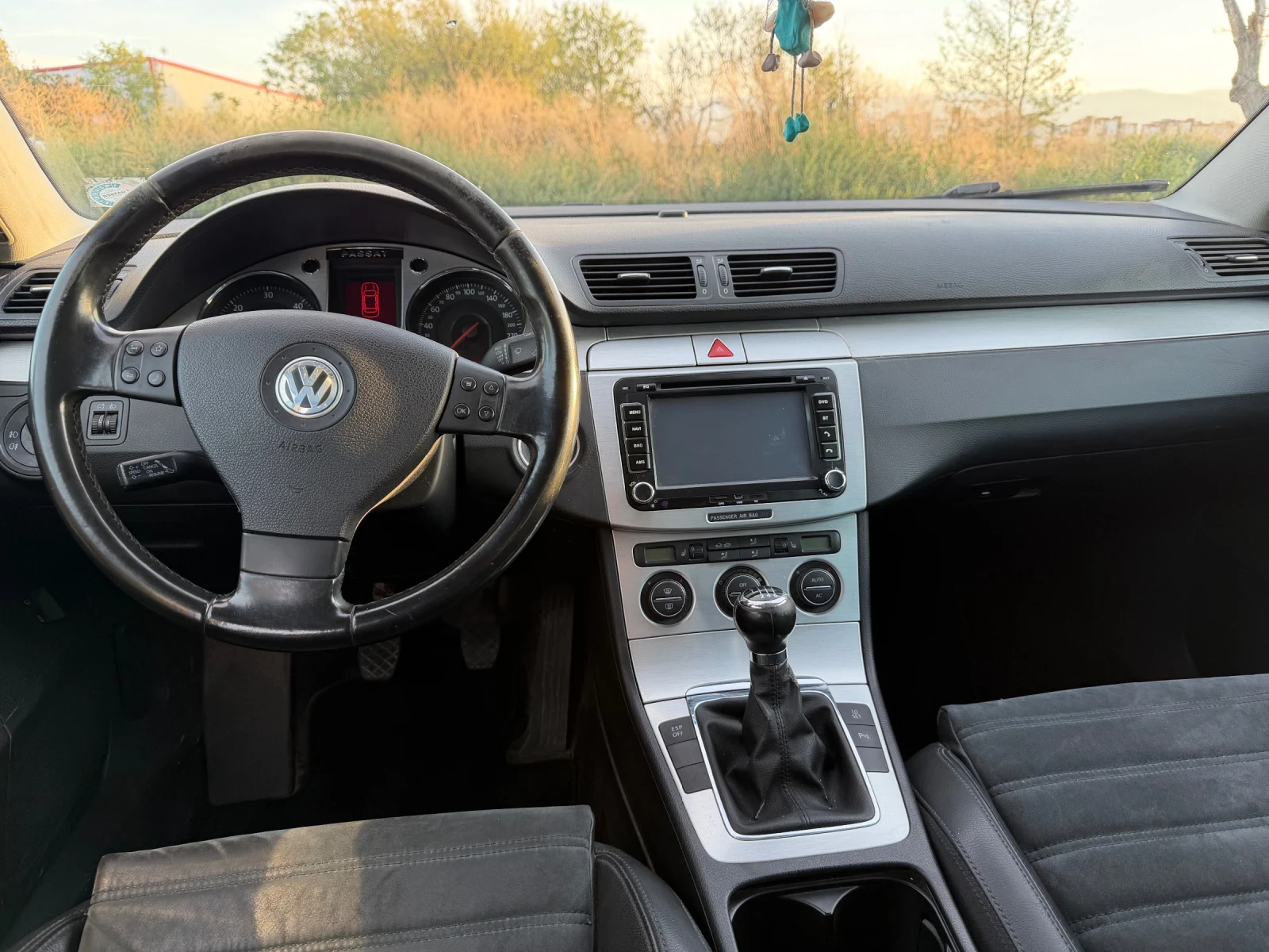 VW Passat 2.0 TDI 140�.�. | Mobile.bg � ����������� 8