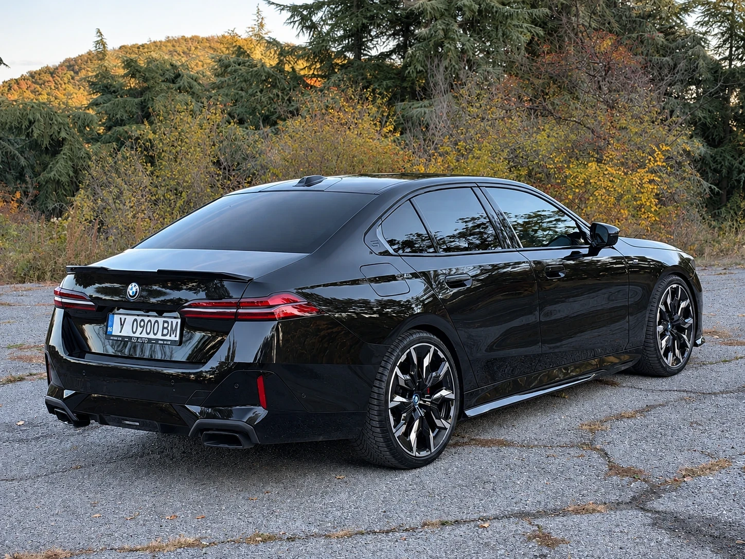 BMW 550 E/ICONIC GLOW/MPERF/INDIVIDUAL/BURGUNDY RED/PLUGIN | Mobile.bg � ����������� 5