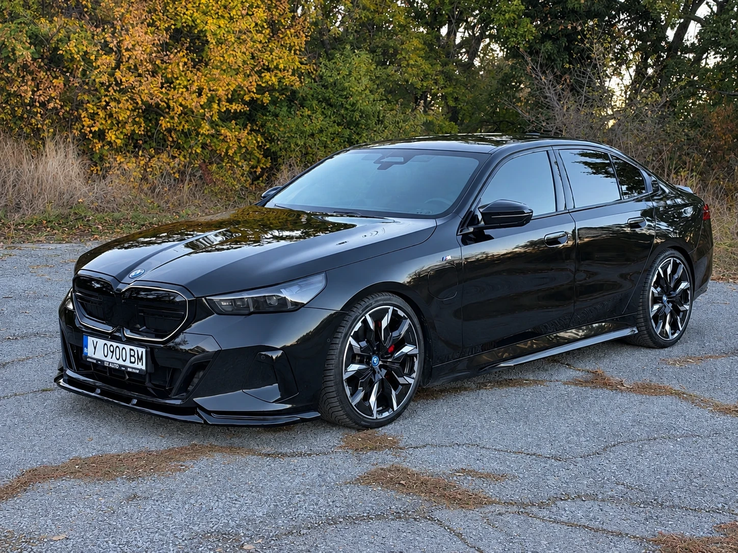BMW 550 E/ICONIC GLOW/MPERF/INDIVIDUAL/BURGUNDY RED/PLUGIN | Mobile.bg � ����������� 2