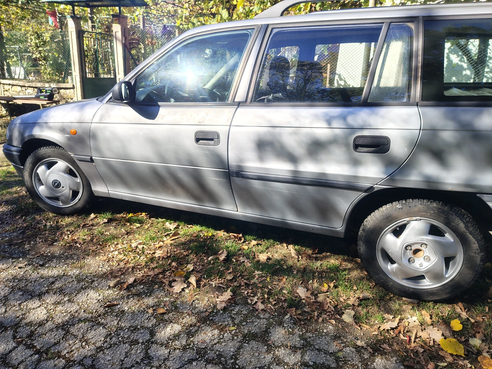Opel Astra, снимка 6 - Автомобили и джипове - 56656346