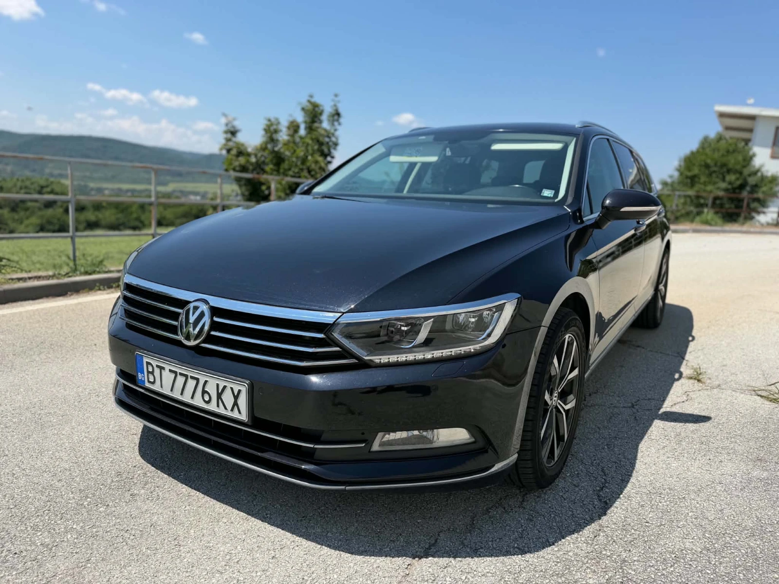 VW Passat 2.0TDI DSG, снимка 2 - Автомобили и джипове - 56714413