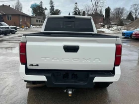 Toyota Tacoma * 4x4 Double Cab Auto * PANO* ПОДГРЕВ* KEYLESS* , снимка 4