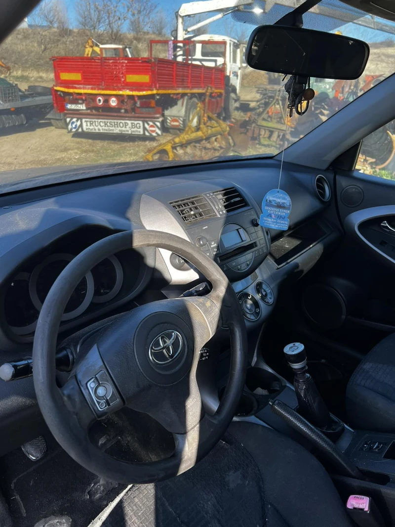 Toyota Rav4, снимка 5 - Автомобили и джипове - 49411681