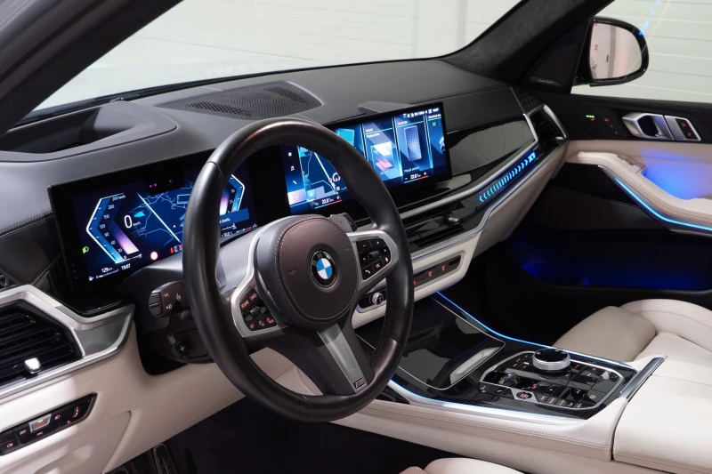 BMW X7 40i M-Sport, снимка 10 - Автомобили и джипове - 52573458