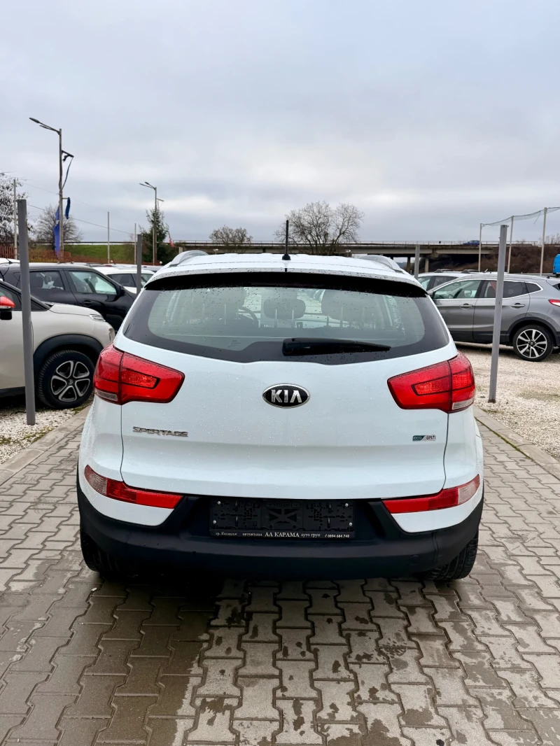 Kia Sportage BRC* Топ* Нави* Бартер* Нов внос* Реална* Италия* , снимка 10 - Автомобили и джипове - 52905504