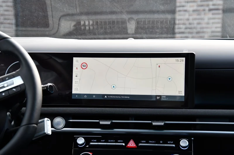 Hyundai Tucson НОВ1.6HEV/239HP/PRIME/PANO/MEMO/HUD/KRELL/360/736g, снимка 10 - Автомобили и джипове - 53285870