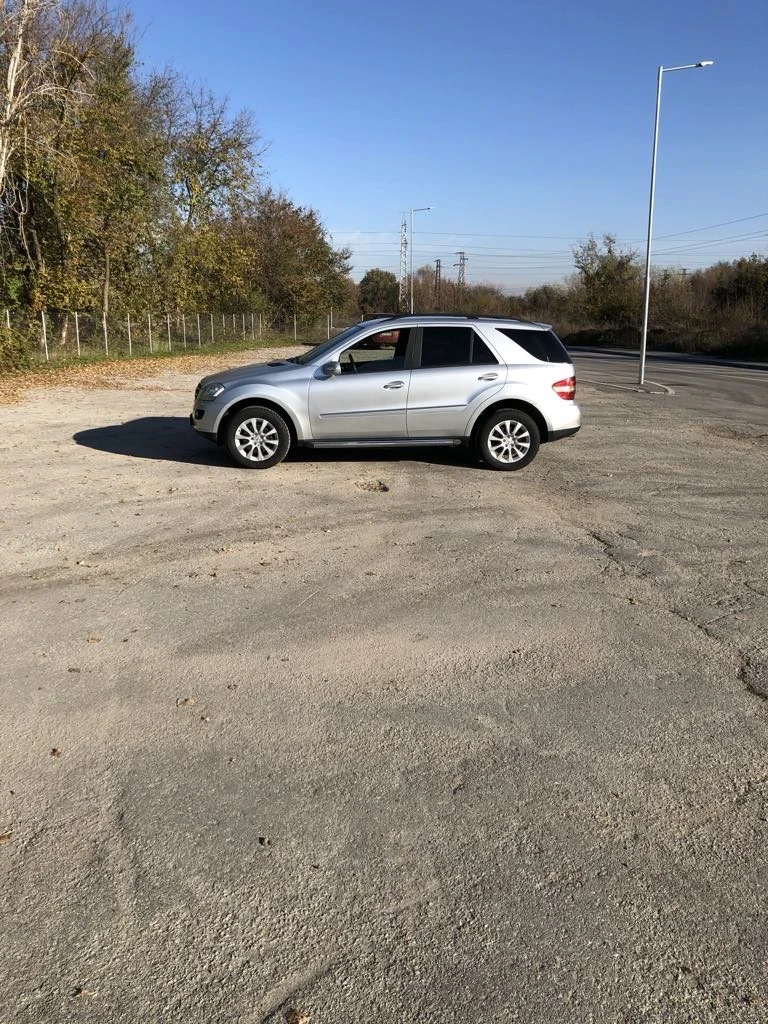 Mercedes-Benz ML 280, снимка 2 - Автомобили и джипове - 47596007