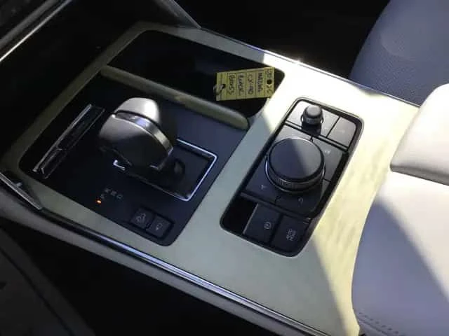 Mazda CX-90 * Signature Signature* HUD * 360* ДИСТРОНИК* ОБДУХ, снимка 14 - Автомобили и джипове - 54419050