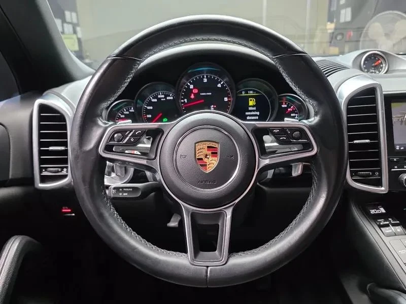 Porsche Cayenne, снимка 13 - Автомобили и джипове - 56727714