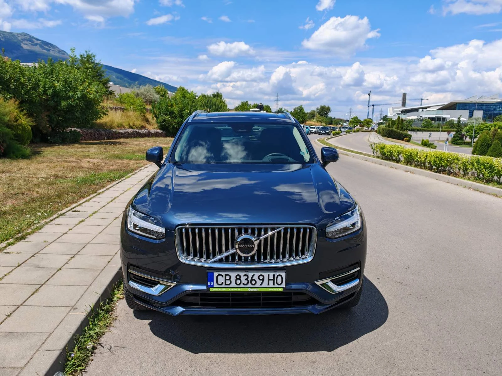 Volvo Xc90 II 2.0TwEn T8 PlugIn Hybrid - изображение 2