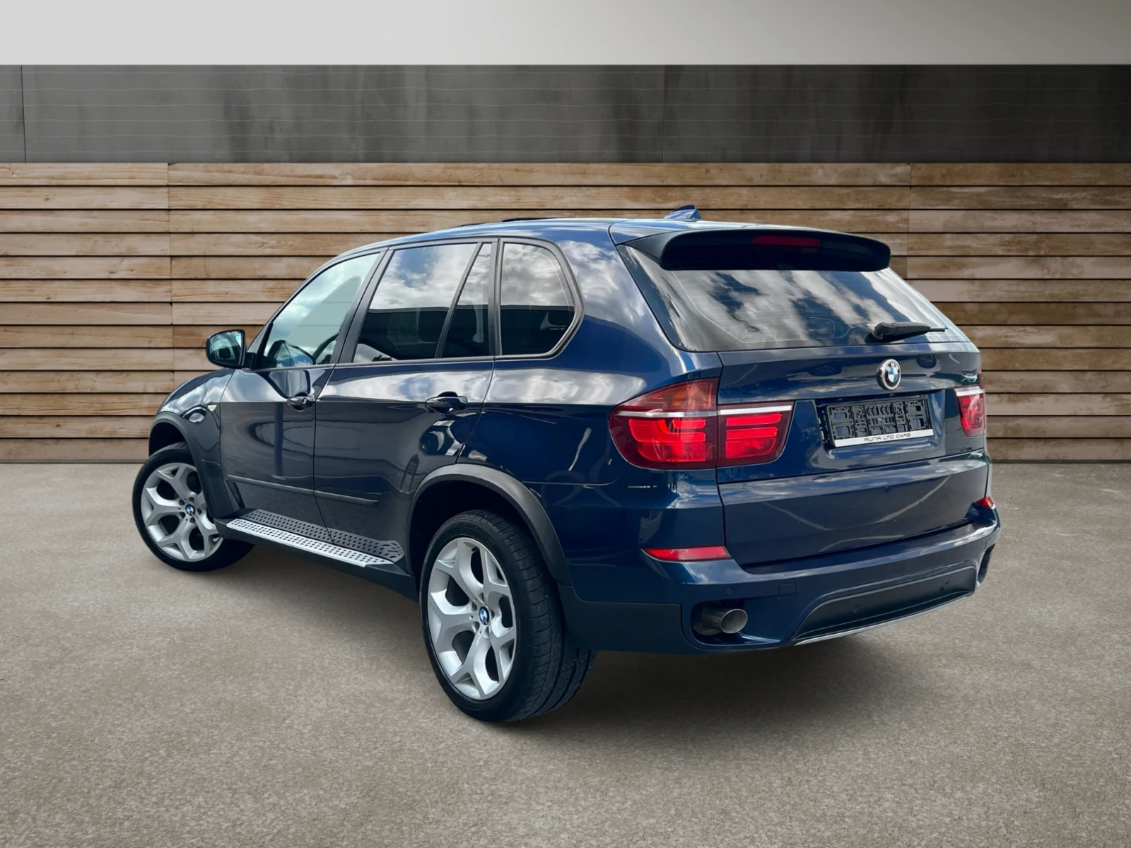 BMW X5 40d xDrive ОБСЛУЖЕН Панорама Подгрев HUD Sport - изображение 4