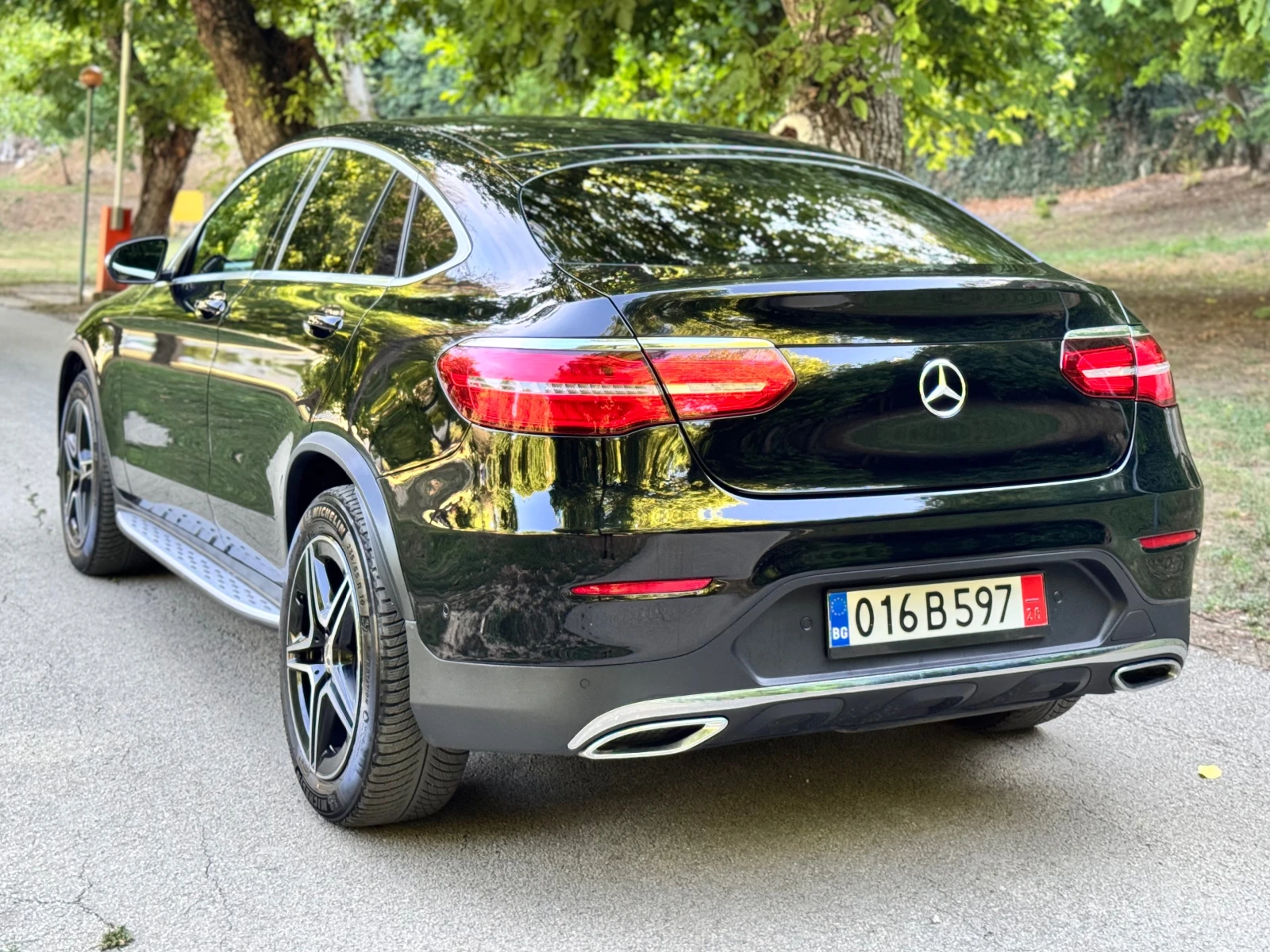 Mercedes-Benz GLC 250 4MATIC* COUPE* AMG-LINE* CAM360* 9G* FULL*  - изображение 5