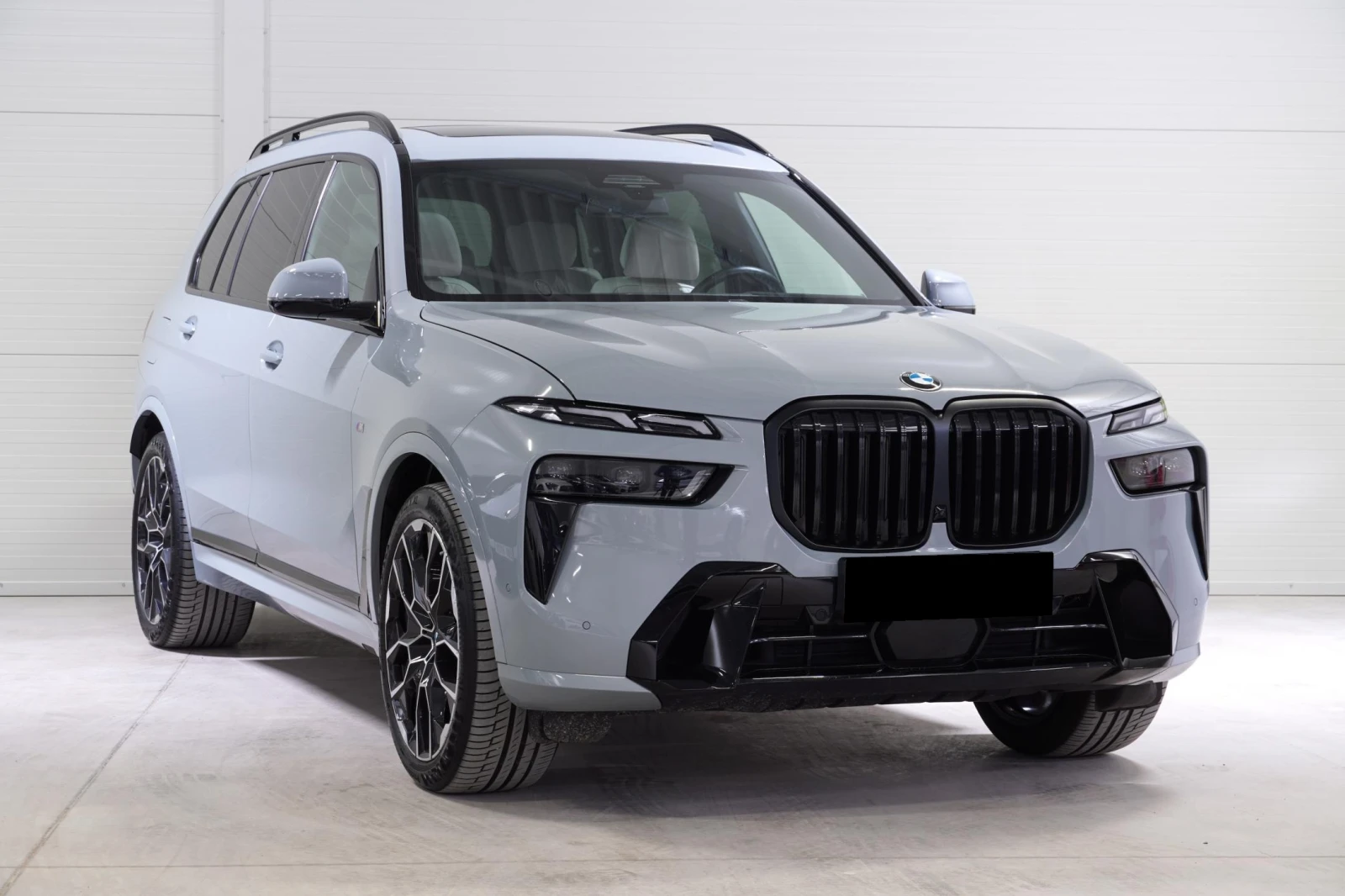 BMW X7 40i M-Sport - изображение 2