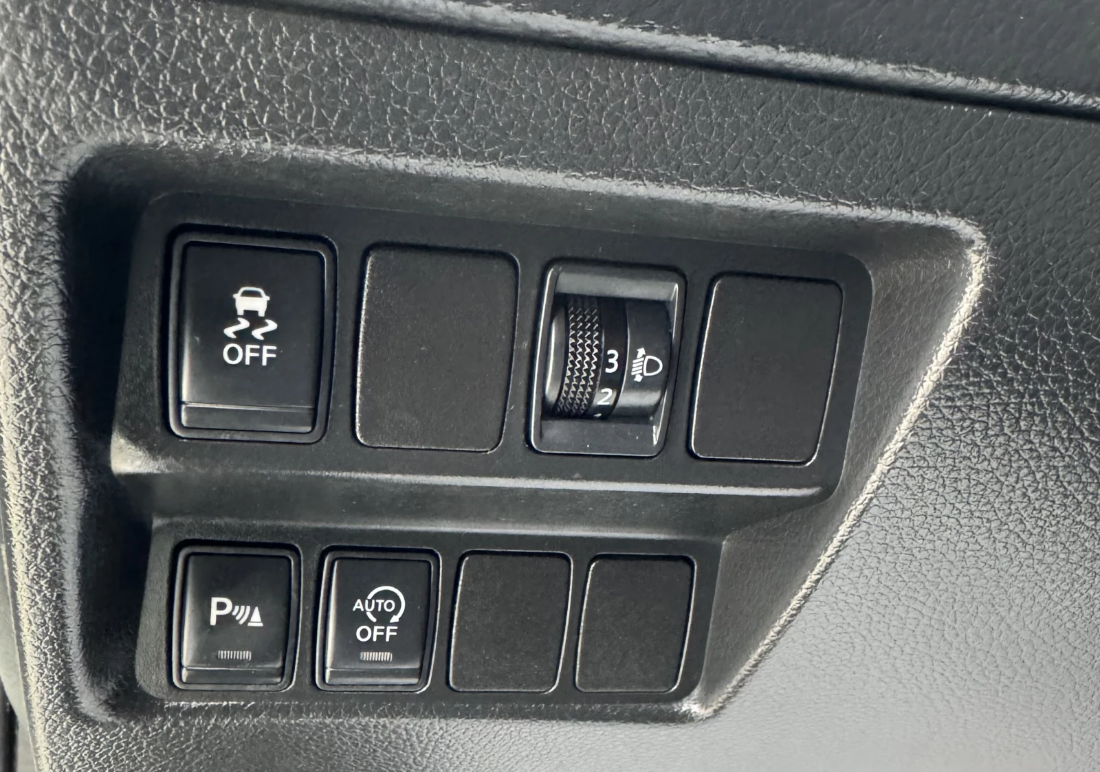 Nissan Qashqai 1.5DCI * 110k.c. * ���� * ������* C������� ������� | Mobile.bg � ����������� 12