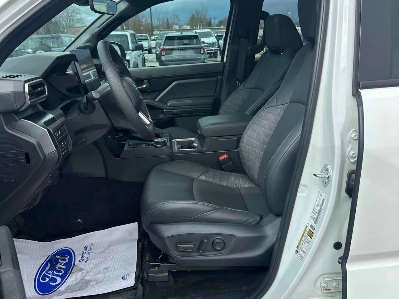 Toyota Tacoma * 4x4 Double Cab Auto * PANO* ПОДГРЕВ* KEYLESS* , снимка 12 - Автомобили и джипове - 53757607