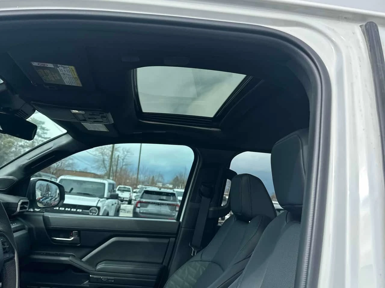 Toyota Tacoma * 4x4 Double Cab Auto * PANO* ПОДГРЕВ* KEYLESS* , снимка 14 - Автомобили и джипове - 53757607